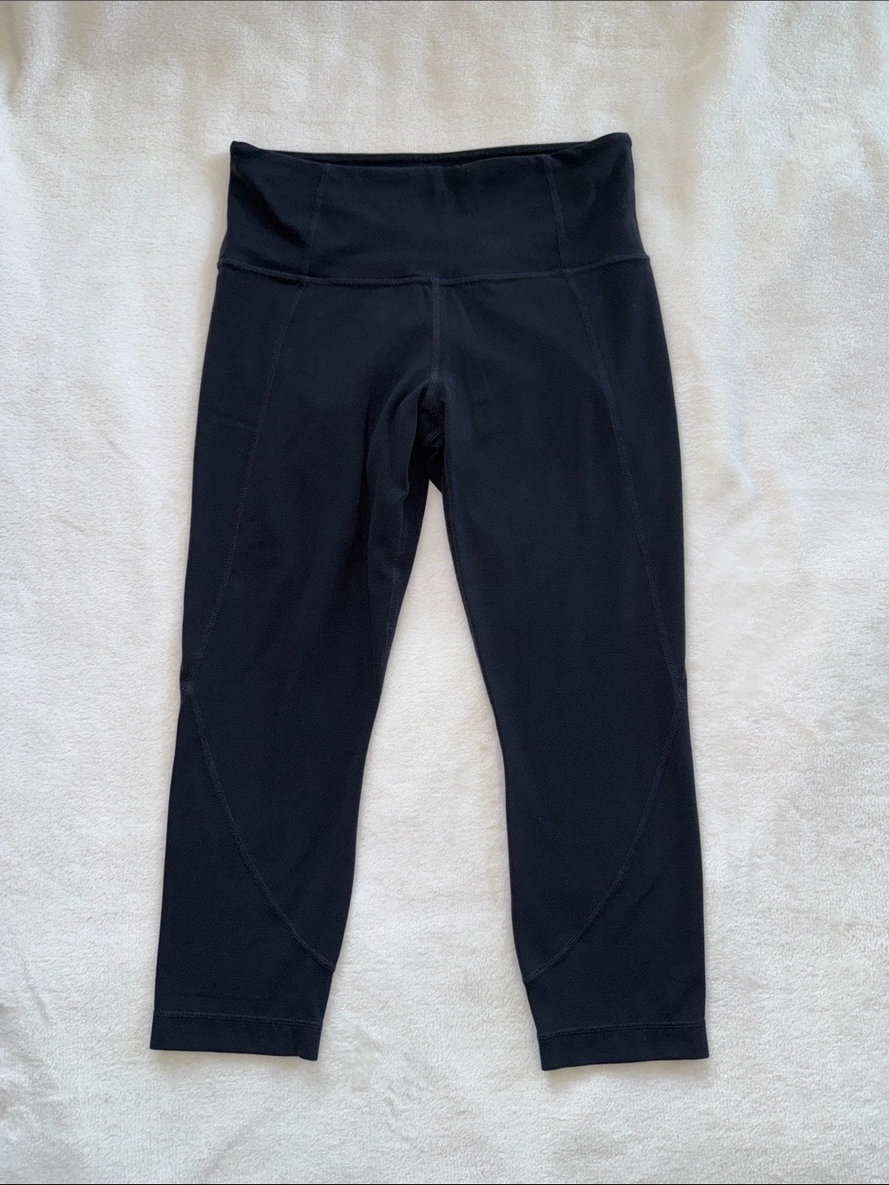 Athleta Salutation Capri